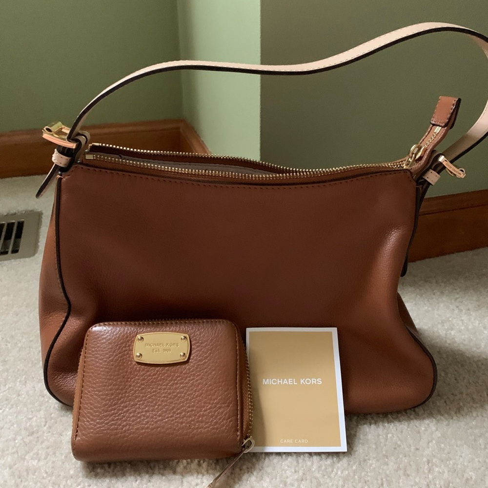Micheal Kors Brown Leather Purse and Wallet Set